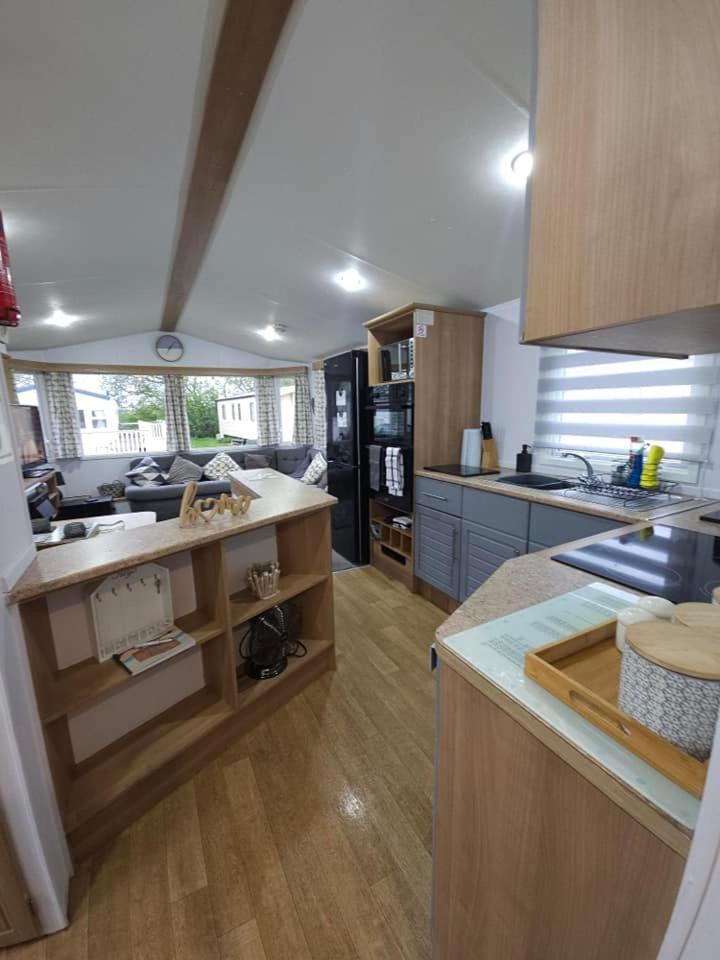 Tattershall Lakes Hot Tub Lodge Breaks Exterior foto